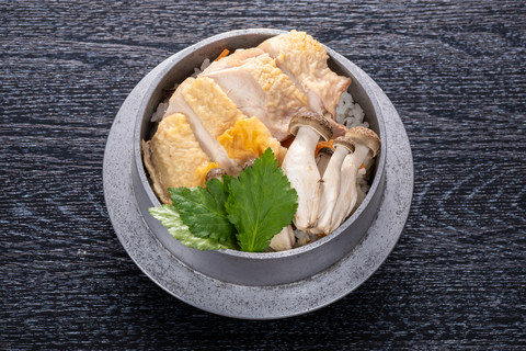 越乃鶏釜飯イメージ