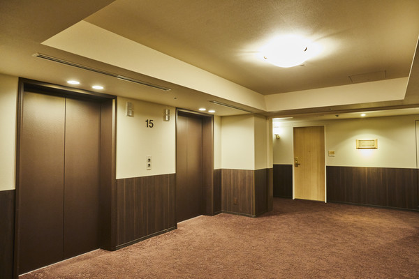 客室階エレベーターホール