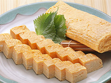 【ホテル自家製 出汁巻き玉子】「浦和椿山荘」こだわりの、やさしい味わいをご賞味ください。