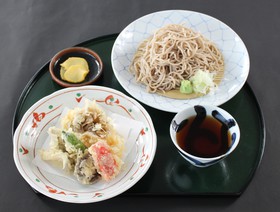 【日本の水産物応援キャンペーン】帆立ときのこの天ぷらとお蕎麦