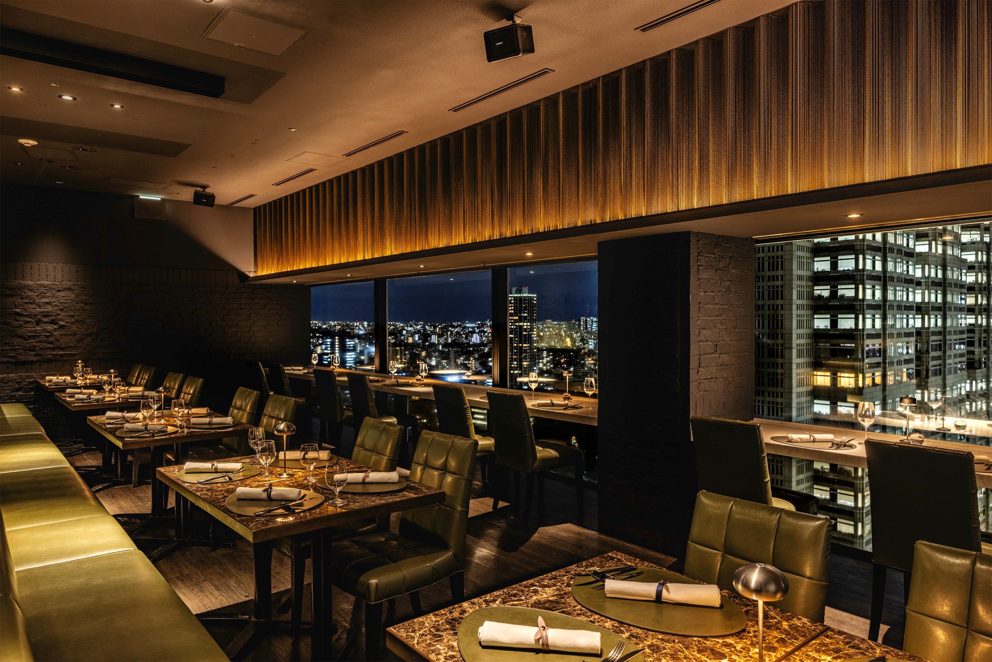 MT_ディナー_店内02