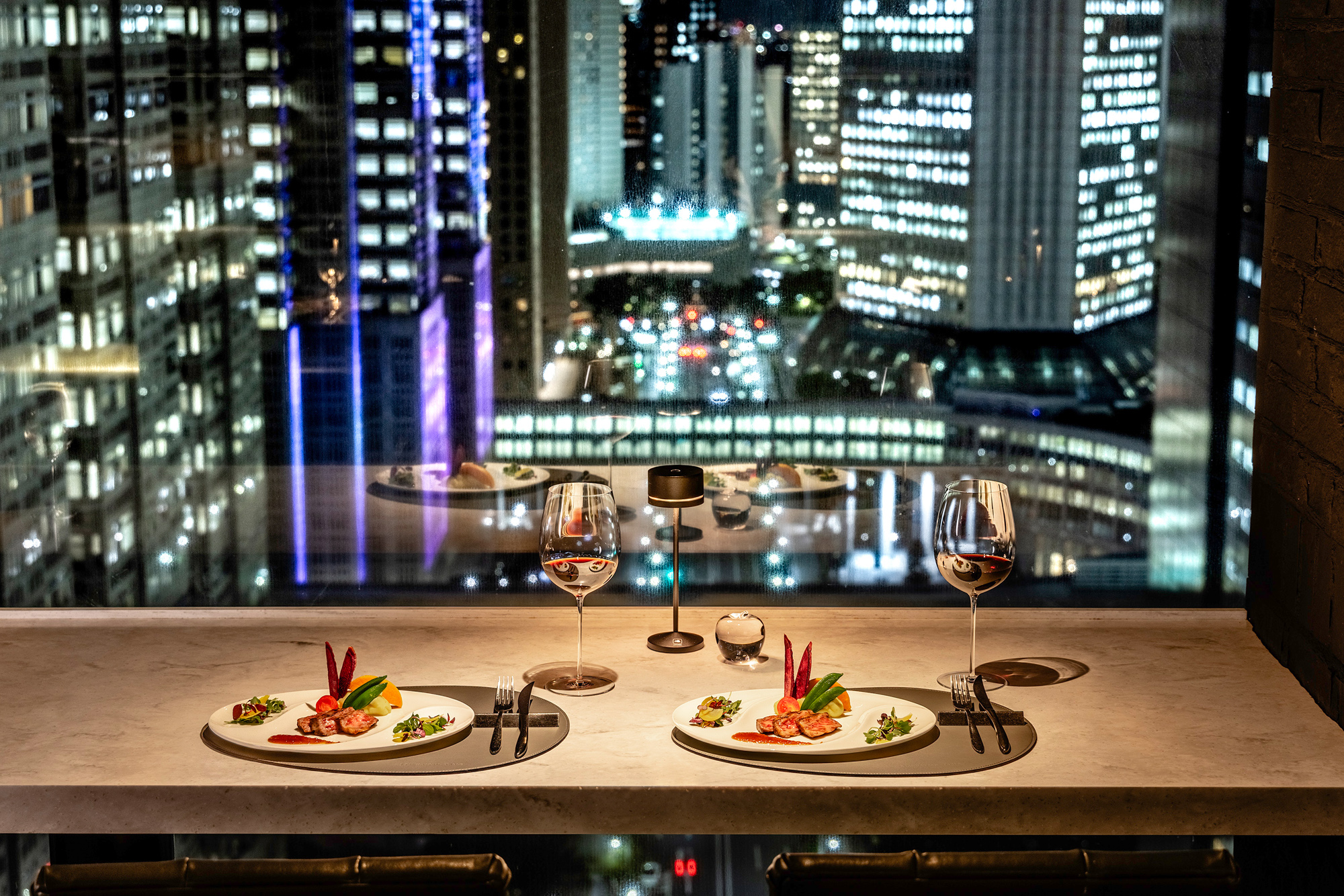 MT_ディナー_窓側カウンター03