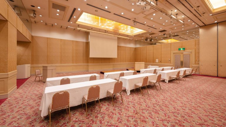 Convention Hall: Available for wedding receptions, various banquets, receptions, and other events for up to 450 guests.