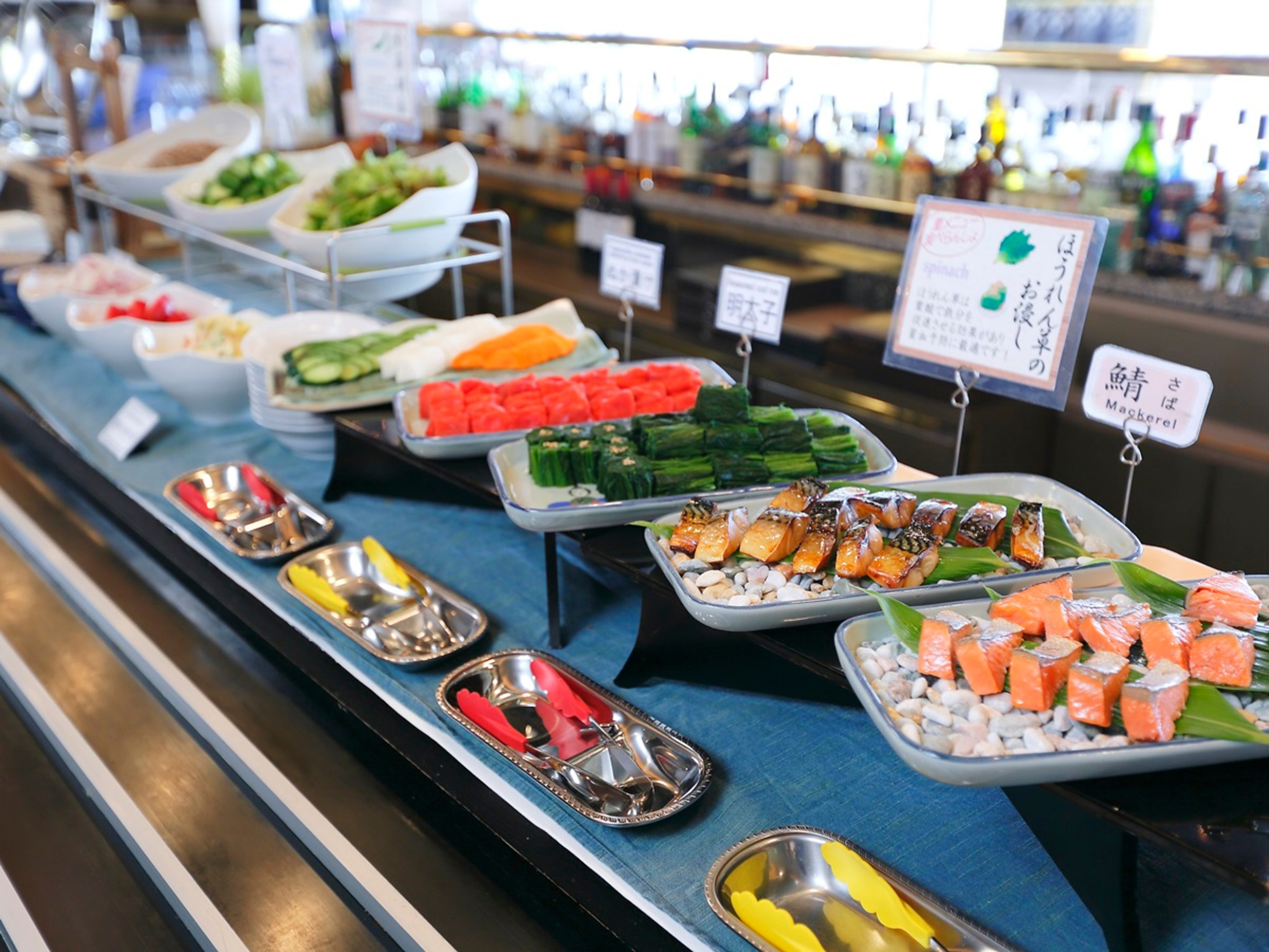 朝食バイキング風景