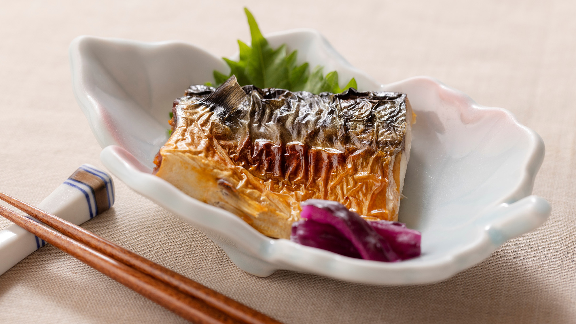 朝食（和定食）ご飯と味噌汁はお代わり自由美味しいおかずと新潟のコシヒカリをご用意6