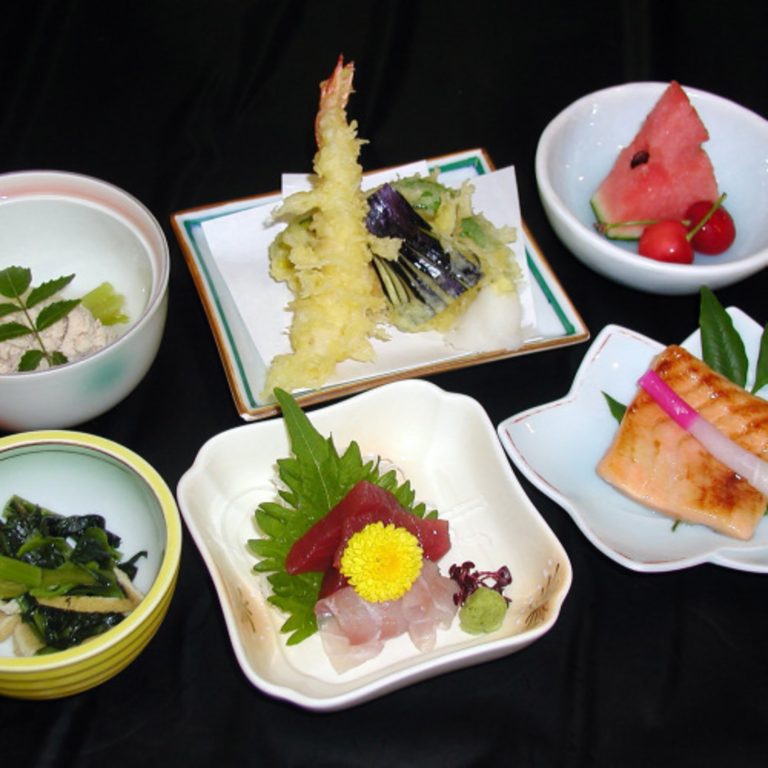Yukitsubaki Plan (Meals Included)