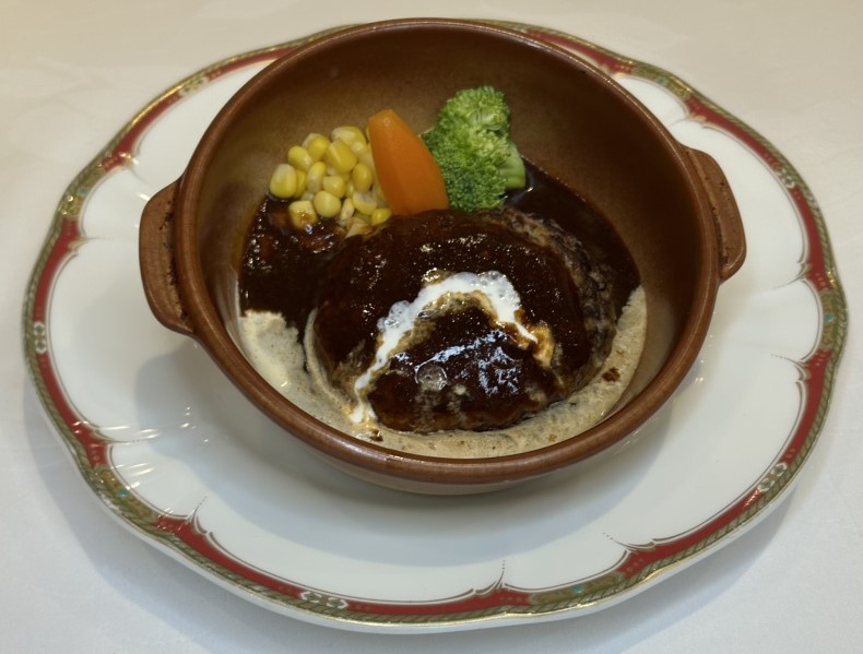 ハンバーグ～じっくり煮込んだデミグラスソース～ サムネイル