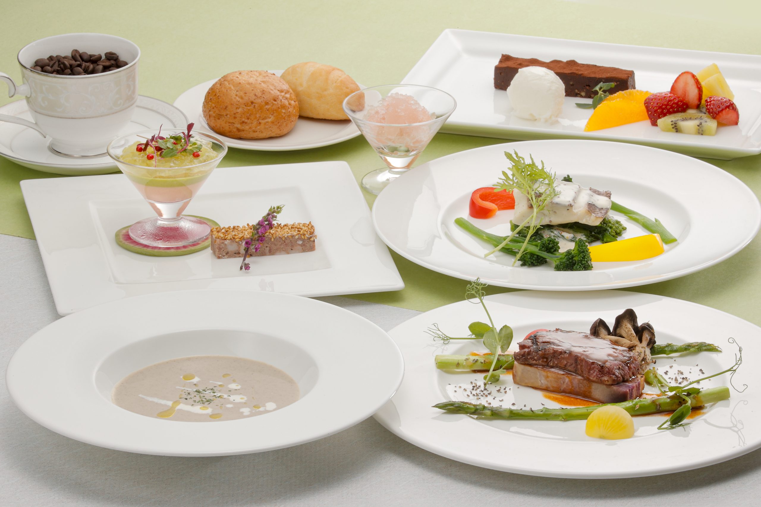 シェフおすすめフルコース【予約制】 サムネイル