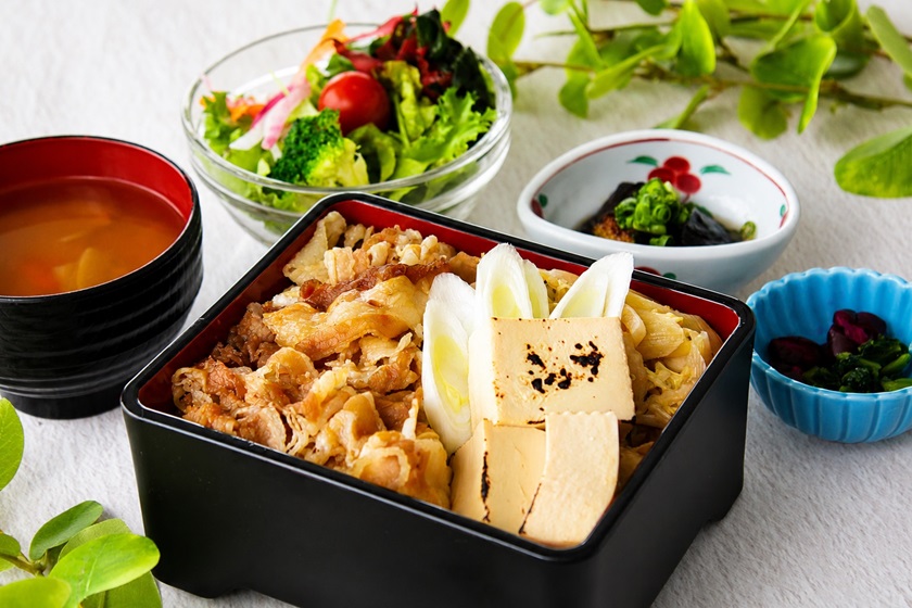 【肉豆腐丼】 サムネイル